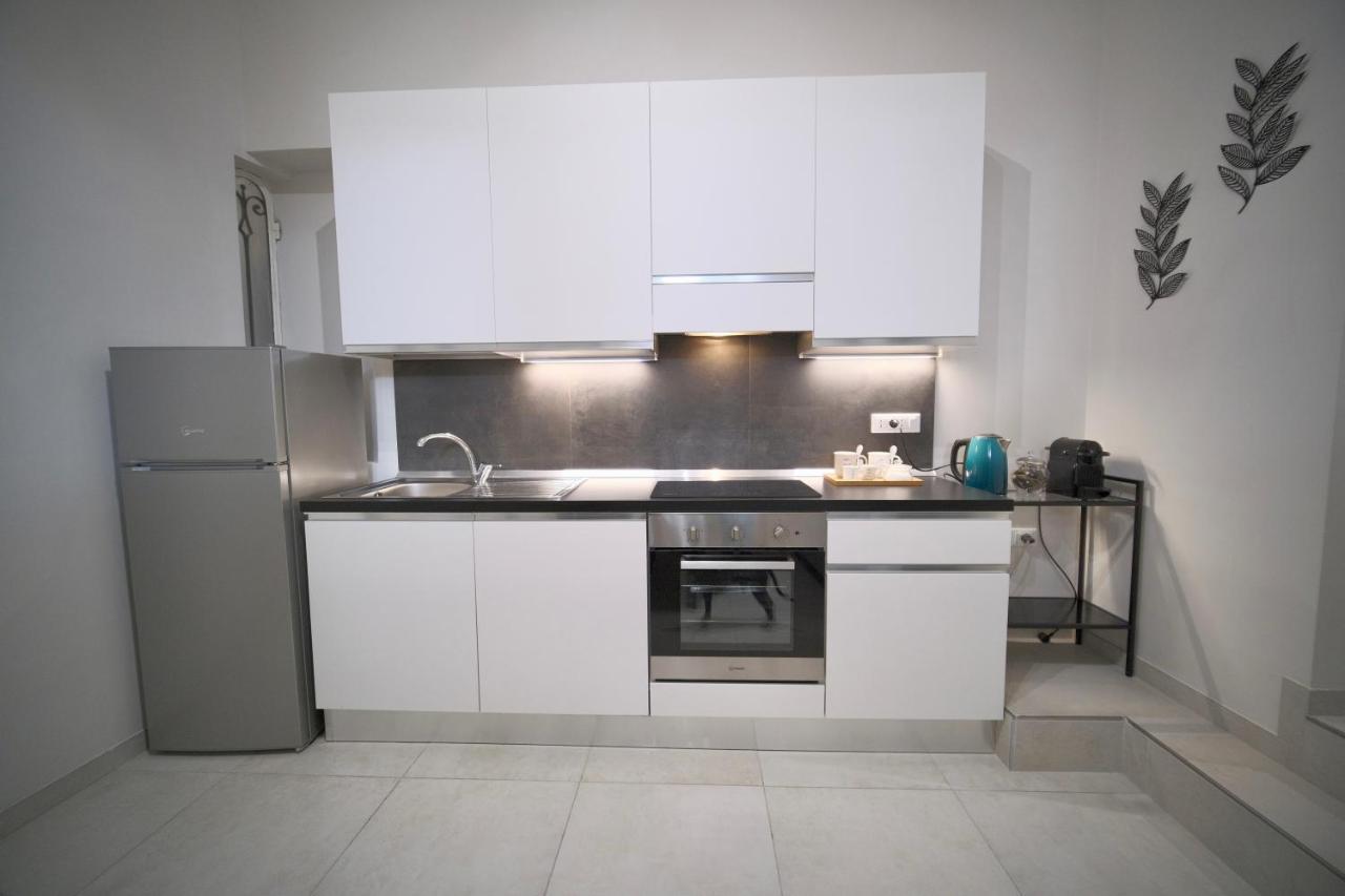 Apartment Moderno ❴ 300 Mt. Da Porta Nuova ❵
